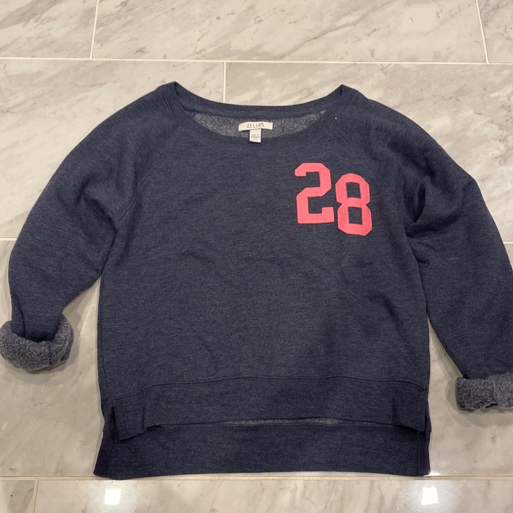 Delia’s Long Sleeve crew neck shirt